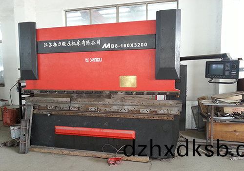 颺(yang)力數控(kong)折(zhe)彎機 颺力(li)數(shu)控(kong)折(zhe)彎(wan)機