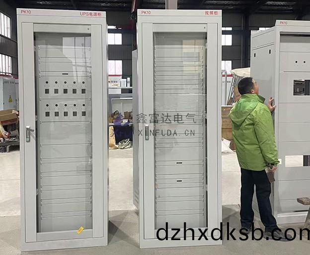 UPS電(dian)源(yuan)櫃 — 視(shi)頻櫃(gui) UPS電源(yuan)櫃 — 視頻(pin)櫃